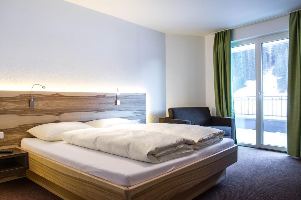 Appartements Plaija Sankt Anton am Arlberg Room photo